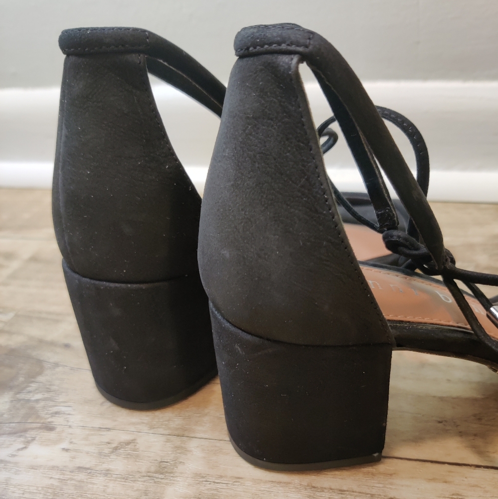 Gianni Bini Women's Black Suede sandal block heel ankle tie shoe size 8.5 - Picture 2 of 5